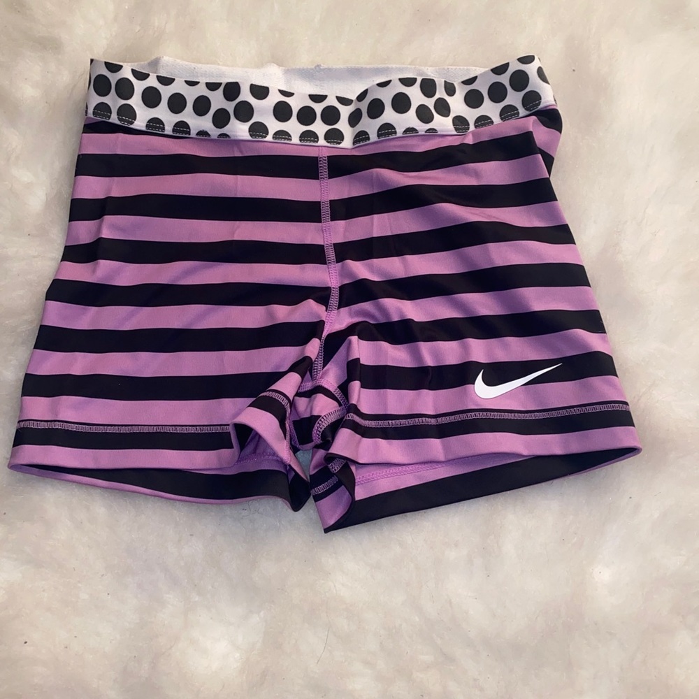 Nike short small